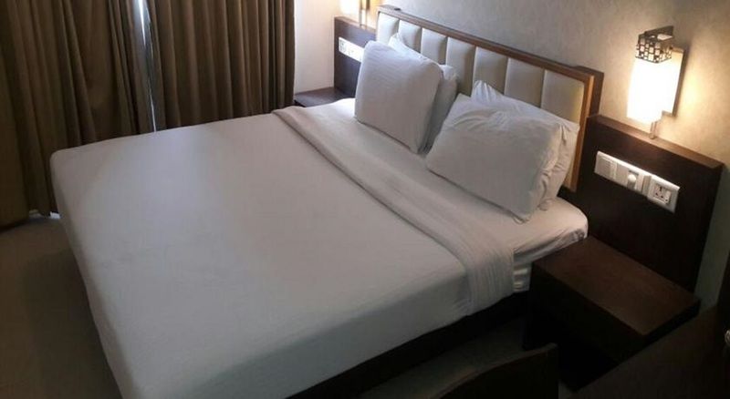 Hotel Sadanand Regency Pimpri-Chinchwad Exterior foto