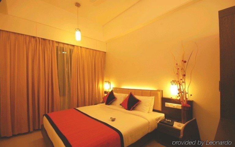 Hotel Sadanand Regency Pimpri-Chinchwad Exterior foto