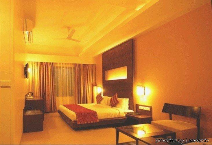 Hotel Sadanand Regency Pimpri-Chinchwad Exterior foto