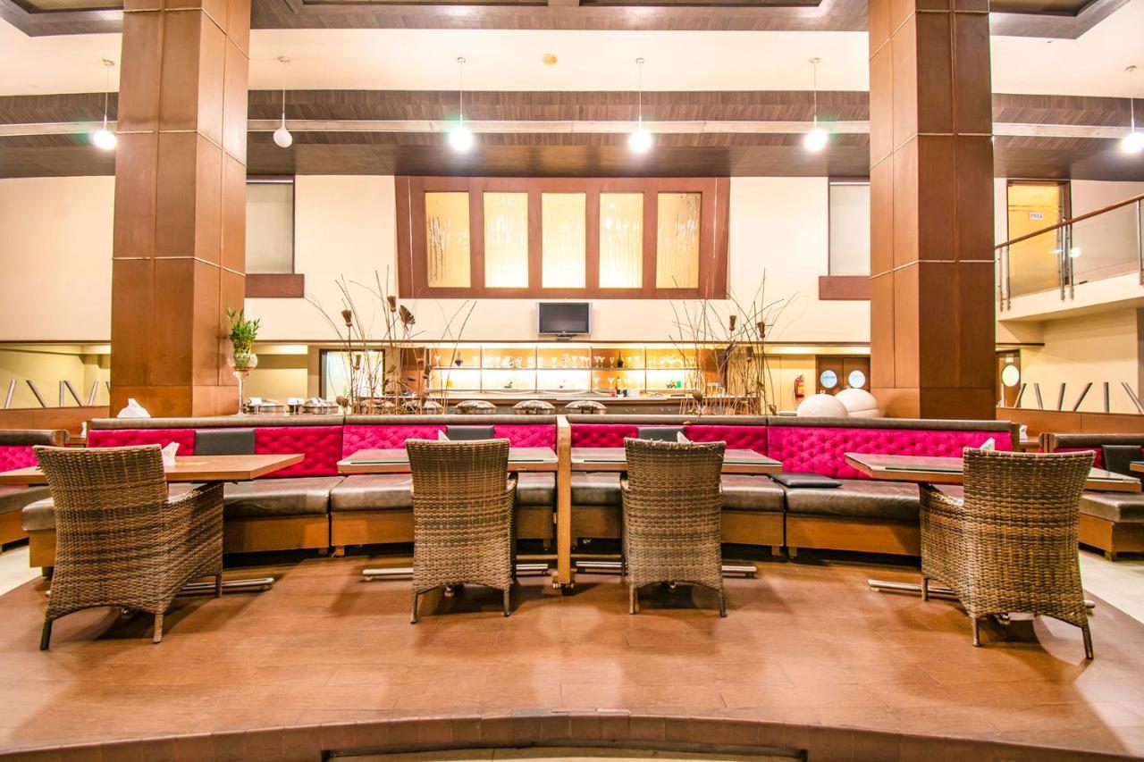 Hotel Sadanand Regency Pimpri-Chinchwad Exterior foto