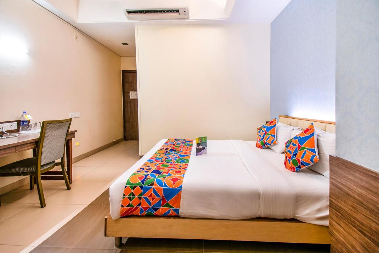 Hotel Sadanand Regency Pimpri-Chinchwad Exterior foto