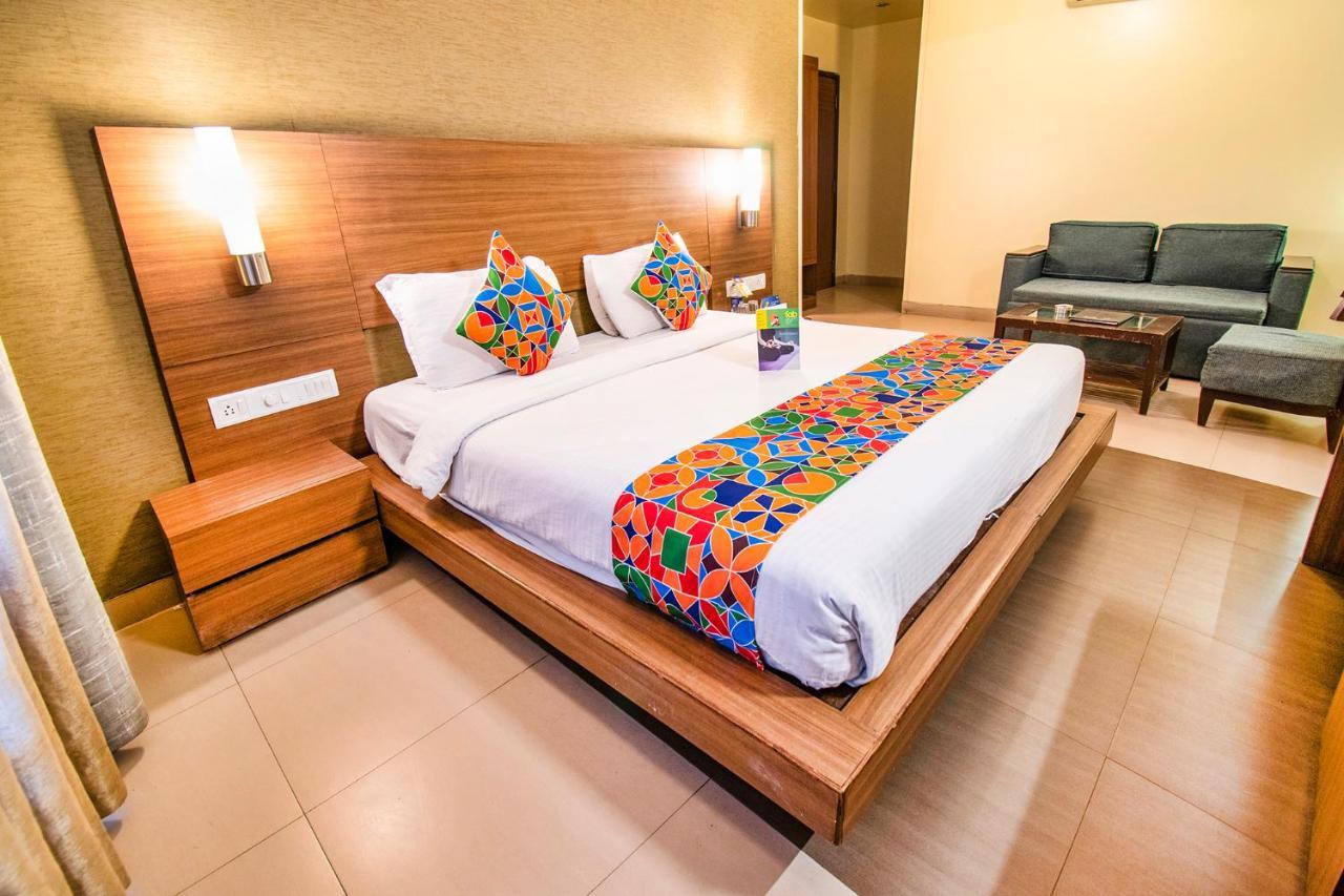 Hotel Sadanand Regency Pimpri-Chinchwad Exterior foto